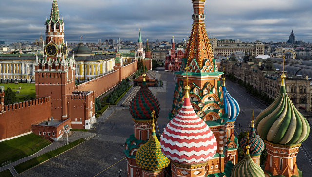 Купола Храма Василия Блаженного на Красной площади в Москве. Архивное фото