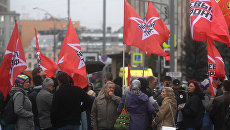 Участники митинга «За свободную Россию без репрессий и произвола» на проспекте Сахарова в Москве. 10 июня 2018 Участники митинга «За свободную Россию без репрессий и произвола» на проспекте Сахарова в Москве. 10 июня 2018