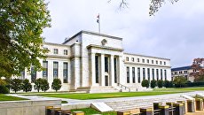 Здание ФРС США в Вашингтоне. Архивное фото Здание ФРС США в Вашингтоне. Архивное фото