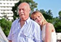 Режиссер Станислав Говорухин и актриса Олеся Судзиловская на церемонии открытия XXVI кинофестиваля Кинотавр Режиссер Станислав Говорухин и актриса Олеся Судзиловская на церемонии открытия XXVI кинофестиваля Кинотавр
