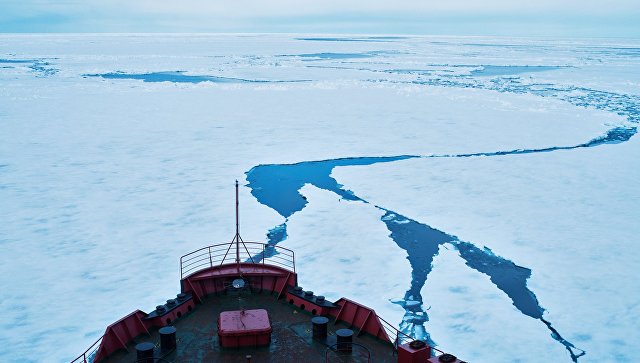Артюхов: Арктика играет стратегическую роль в развитии России 