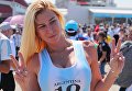 Болельщица сборной Аргентины перед началом матча группового этапа чемпионата мира по футболу между сборными Аргентины и Исландии Болельщица сборной Аргентины перед началом матча группового этапа чемпионата мира по футболу между сборными Аргентины и Исландии