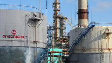 Мозырский нефтеперерабатывающий завод в Белоруссии. Архивное фото Мозырский нефтеперерабатывающий завод в Белоруссии. Архивное фото