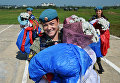 Женщины-военнослужащие Воздушно-десантных войск на праздновании Дня ВДВ в 83-й отдельной гвардейской десантно-штурмовой бригаде в городе Уссурийске Женщины-военнослужащие Воздушно-десантных войск на праздновании Дня ВДВ в 83-й отдельной гвардейской десантно-штурмовой бригаде в городе Уссурийске