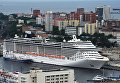 Круизный суперлайнер MSC Splendida у пирса морского вокзала во Владивостоке Круизный суперлайнер MSC Splendida у пирса морского вокзала во Владивостоке