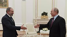 Президент РФ Владимир Путин встретился с премьер-министром Армении Николом Пашиняном. Архивное фото Президент РФ Владимир Путин встретился с премьер-министром Армении Николом Пашиняном. Архивное фото