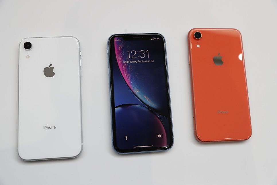 Демонстрация новых смартфонов Apple iPhone Xr. 12 сентября 2018 года Демонстрация новых смартфонов Apple iPhone Xr. 12 сентября 2018 года