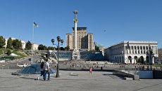 Площадь Независимости в Киеве, архивное фото Площадь Независимости в Киеве, архивное фото