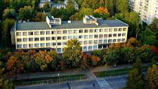 Школа №111 в Санкт-Петербурге. Архивное фото Школа №111 в Санкт-Петербурге. Архивное фото