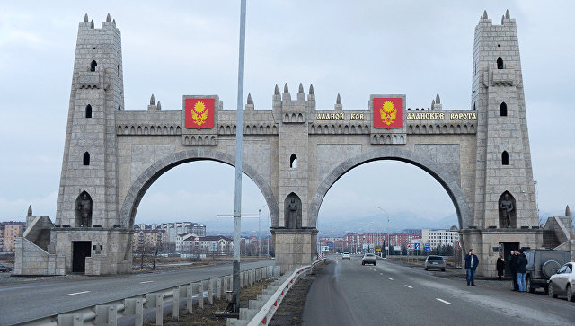 Арка Аланские ворота при въезде в город Магас. Архивное фото