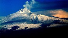Вулкан Этна, архивное фото Вулкан Этна, архивное фото