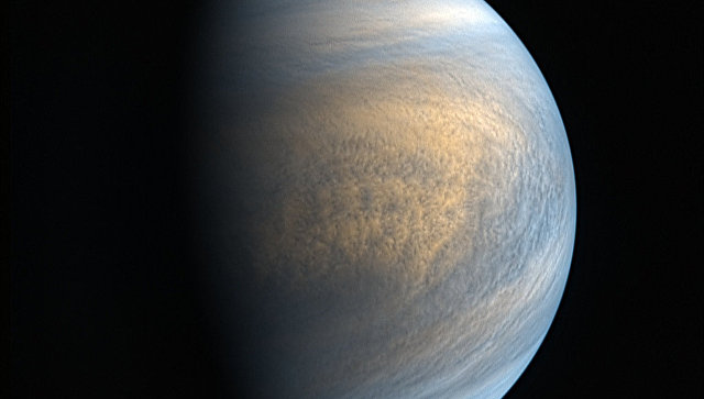 Зонд "Акацуки" получил красивые "цветные" фотографии Венеры 