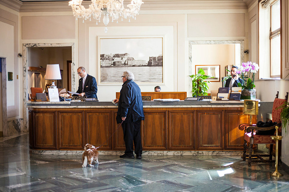 Гость отеля Grand Hotel Vesuvio, Неаполь