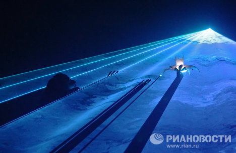 Предпремьерный показ спектакля Алиса в Зазеркалье Предпремьерный показ спектакля Алиса в Зазеркалье