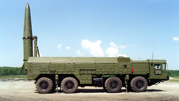 Высокоточный оперативно-тактический ракетный комплекс сухопутных войск Искандер-Э. Архивное фото Высокоточный оперативно-тактический ракетный комплекс сухопутных войск Искандер-Э. Архивное фото