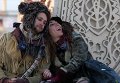 Участники фестиваля Burning Man в пустыне Блэк-Рок (Black Rock desert, пустыня Черной скалы) в штате Невада в США Участники фестиваля Burning Man в пустыне Блэк-Рок (Black Rock desert, пустыня Черной скалы) в штате Невада в США