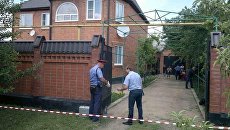 Дом фермера в Кущевском районе, на который было совершено нападение Дом фермера в Кущевском районе, на который было совершено нападение