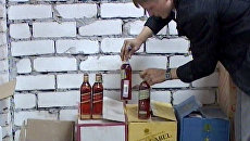 Тонны паленого алкоголя изъяли оперативники в лавке по продаже боярышника Тонны паленого алкоголя изъяли оперативники в лавке по продаже боярышника