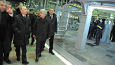Премьер-министр РФ В.Путин посетил Авиационное производственное объединение КНААПО Премьер-министр РФ В.Путин посетил Авиационное производственное объединение КНААПО