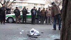 Ученый-ядерщик погиб при взрыве автомобиля в Тегеране. Видео с места ЧП Ученый-ядерщик погиб при взрыве автомобиля в Тегеране. Видео с места ЧП