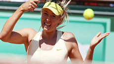 Мария Шарапова вышла в четвертьфинал Уимблдона Мария Шарапова вышла в четвертьфинал Уимблдона