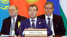 Наблюдатели ШОС будут следить за ситуацией в Киргизии - Медведев Наблюдатели ШОС будут следить за ситуацией в Киргизии - Медведев
