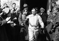 Юрий Гагарин после приземления Юрий Гагарин после приземления