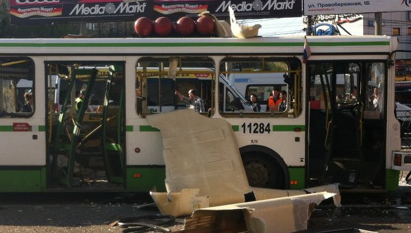 Ведущие голых новостей раздеваются перед зрителями в прямом эфире