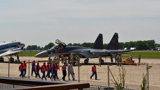 Самолет СУ-35С на авиасалоне в Ле Бурже Самолет СУ-35С на авиасалоне в Ле Бурже