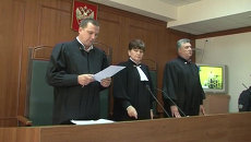 Экс-мэр Махачкалы Амиров оставлен под арестом. Кадры из зала суда Экс-мэр Махачкалы Амиров оставлен под арестом. Кадры из зала суда