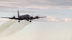 Ил-38 совершил посадку с одним отказавшим двигателем Ил-38 совершил посадку с одним отказавшим двигателем